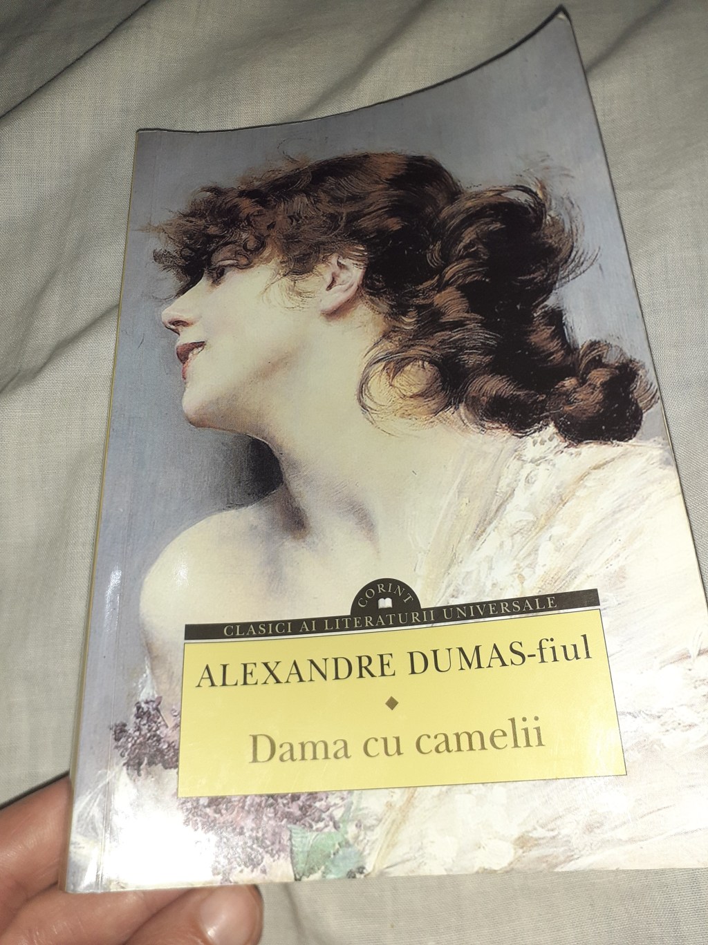 „Dama cu camelii”,  un roman care m-a impresionat până la&nbsp;lacrimi